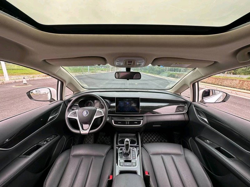 汕头19年比亚迪宋MAX5