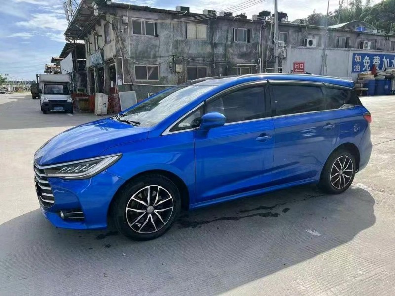 江门18年比亚迪宋MAX2