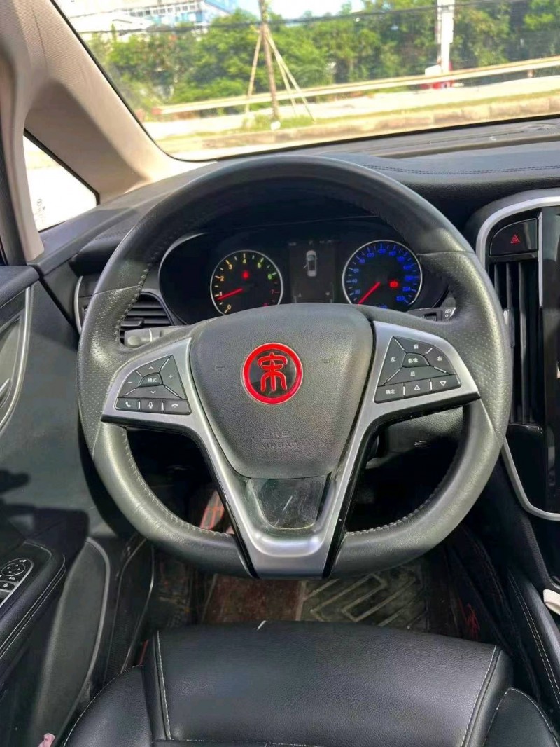 江门18年比亚迪宋MAX5