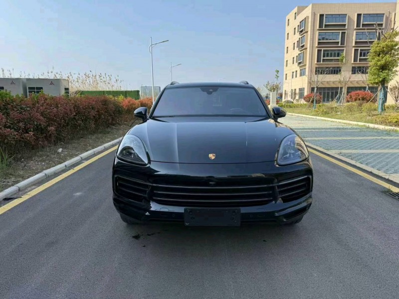 徐州23年保时捷卡宴1