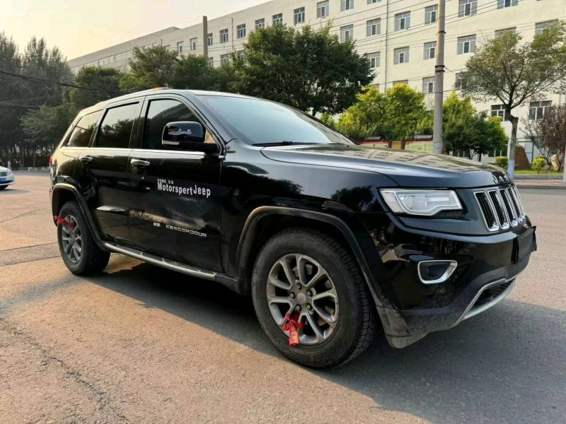 哈爾濱15年Jeep大切諾基2