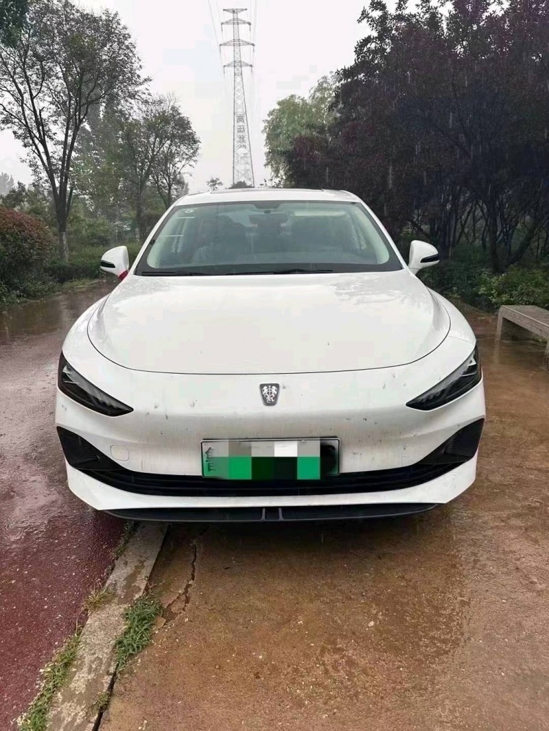 淄博24年榮威D71