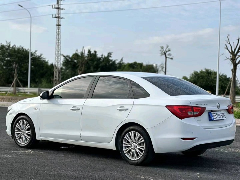 汕头16年别克英朗7