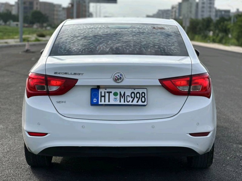 汕头16年别克英朗9