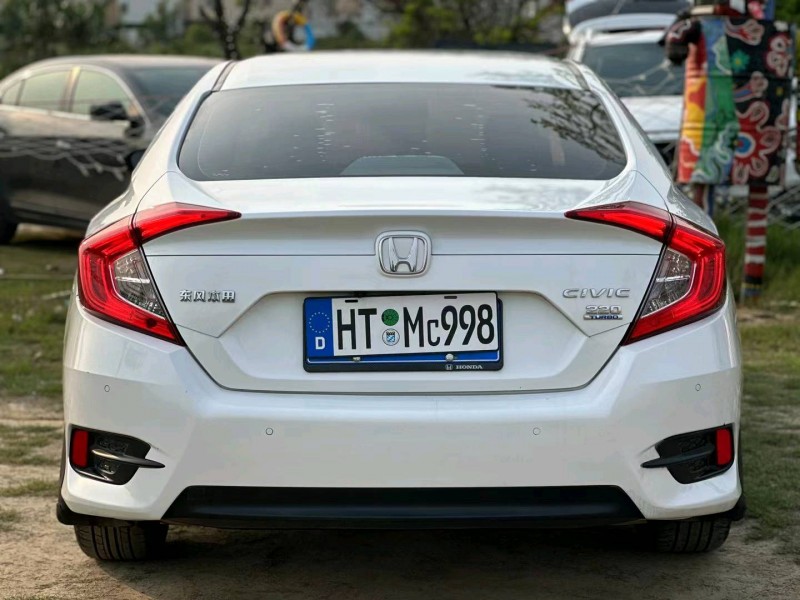 汕头18年本田思域8