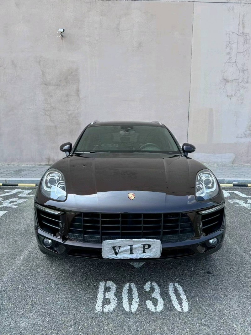 營口18年保時捷Macan1