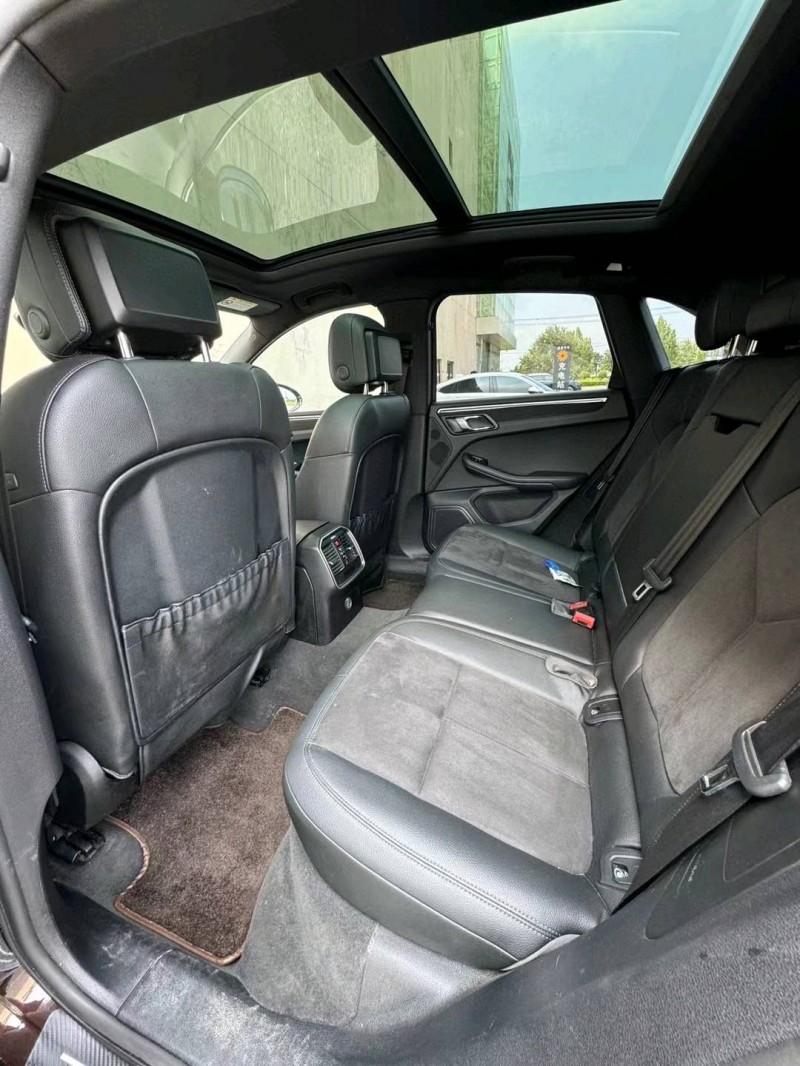 營口18年保時捷Macan4