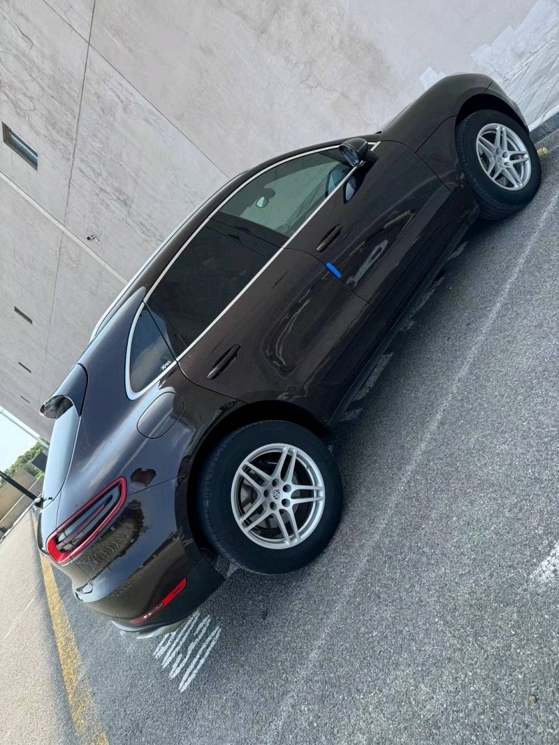 營口18年保時捷Macan9