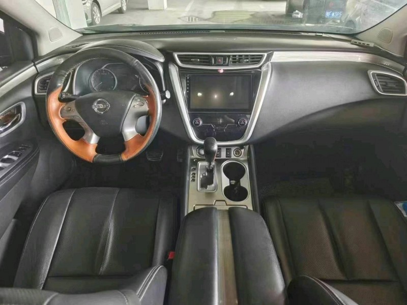 襄阳16年日产楼兰7