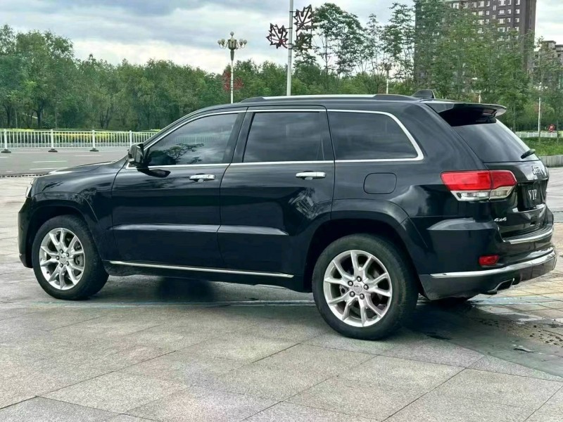 吉林15年Jeep大切諾基4