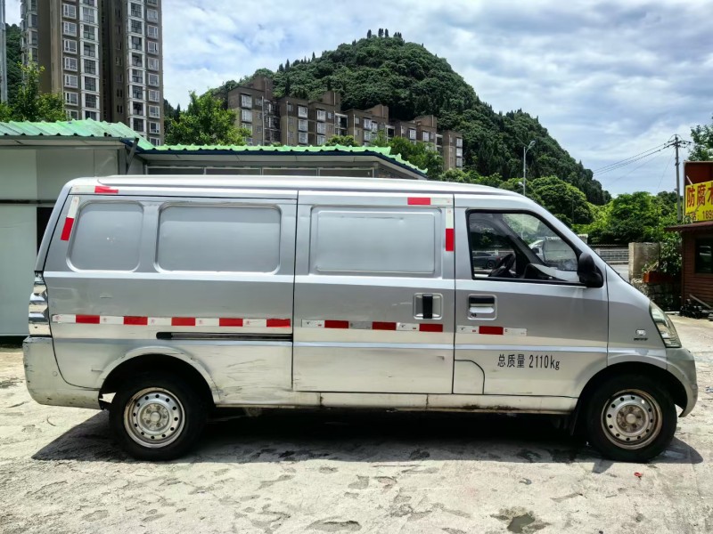 安順19年五菱汽車榮光6
