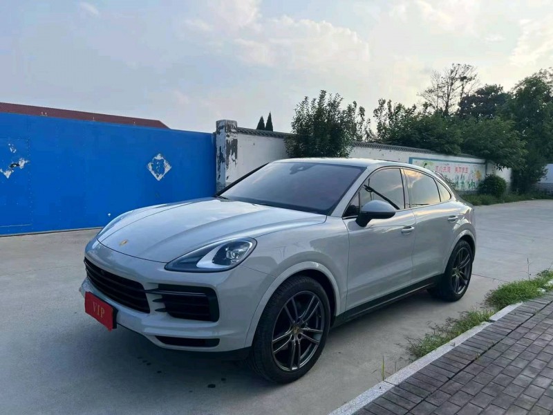 德州22年保時捷卡宴2