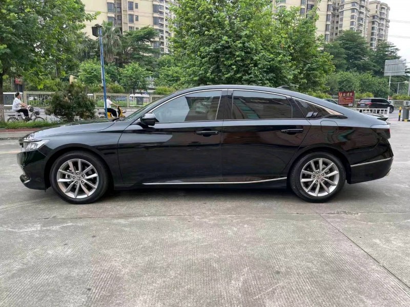 佛山21年本田雅阁3