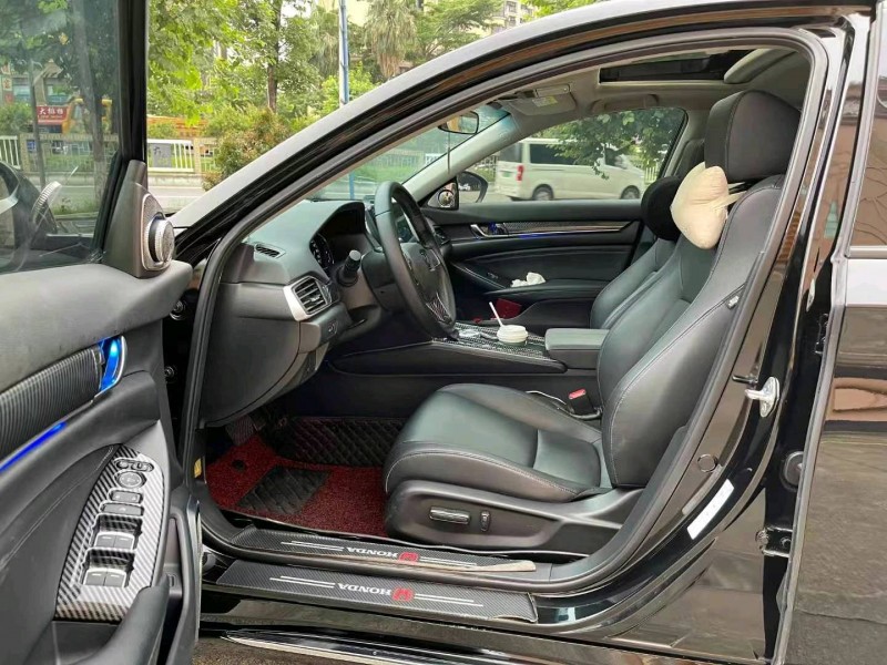 佛山21年本田雅阁5