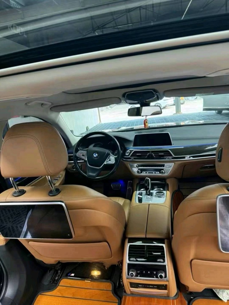 潍坊17年宝马7系5
