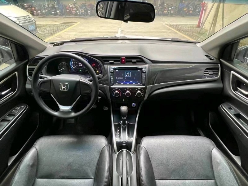 佛山16年本田凌派8