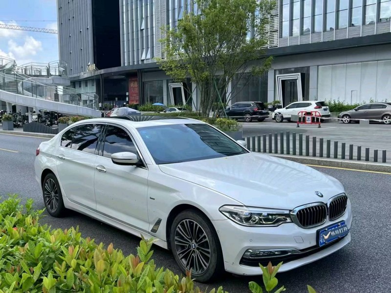 深圳17年宝马5系3