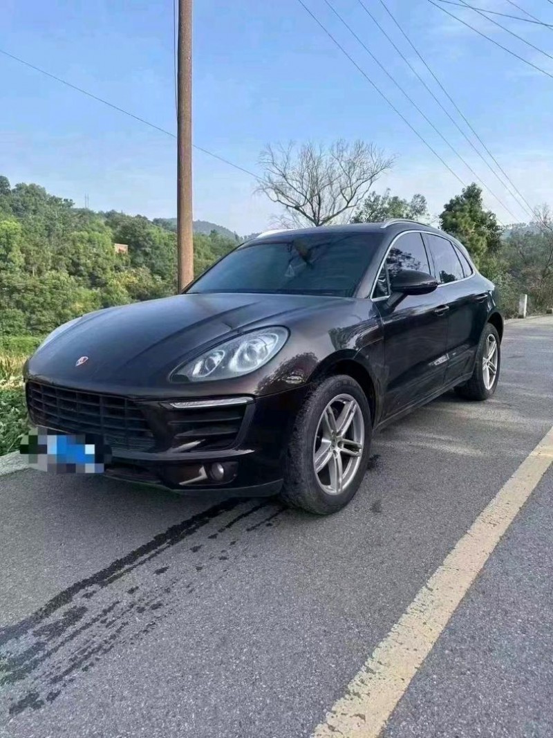 烟台15年保时捷Macan2