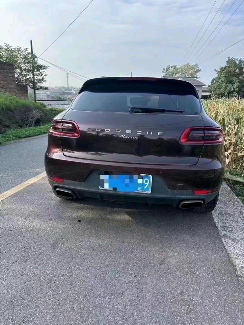 烟台15年保时捷Macan6