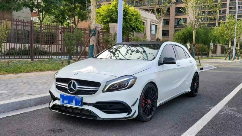 邢台17年奔驰AMG3