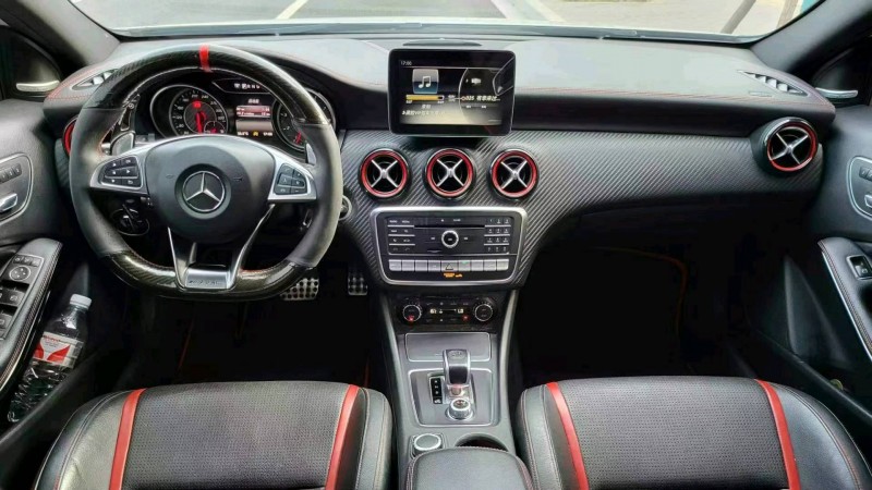 邢台17年奔驰AMG4