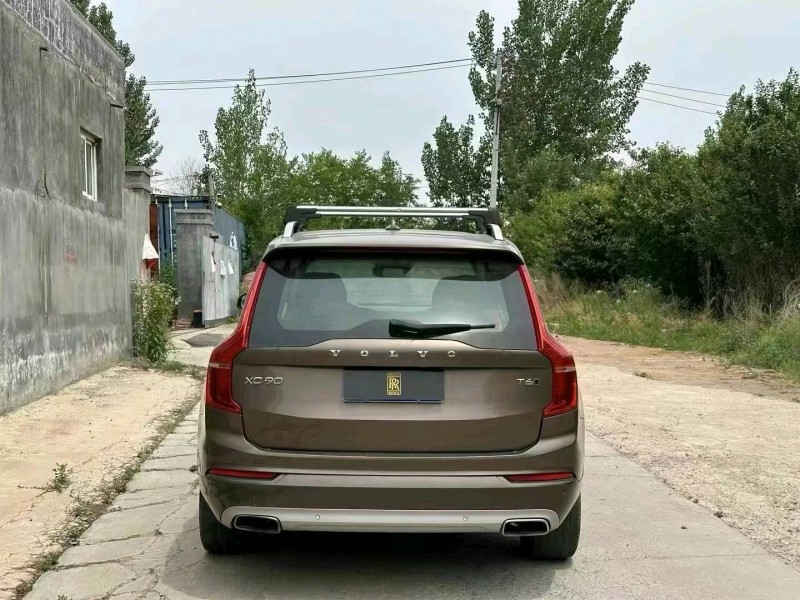 青岛16年沃尔沃XC909