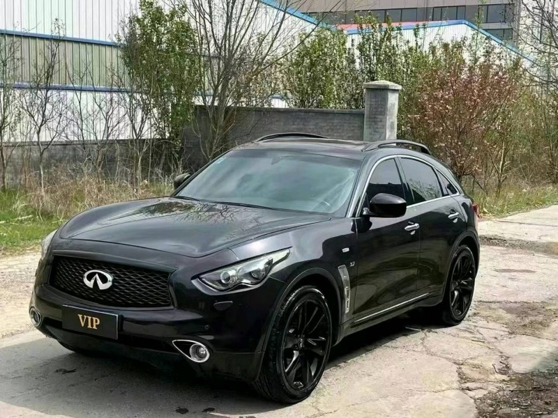 青島17年英菲尼迪QX702