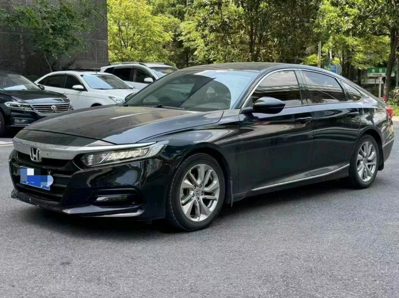 邵阳20年本田雅阁4