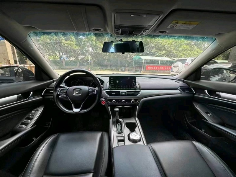 邵阳20年本田雅阁5