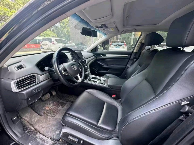 邵阳20年本田雅阁6