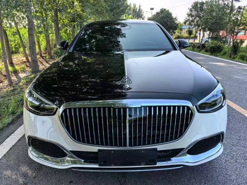 潍坊23年奔驰迈巴赫S级1