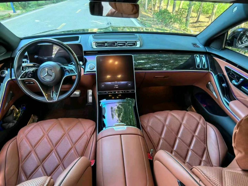 潍坊23年奔驰迈巴赫S级4