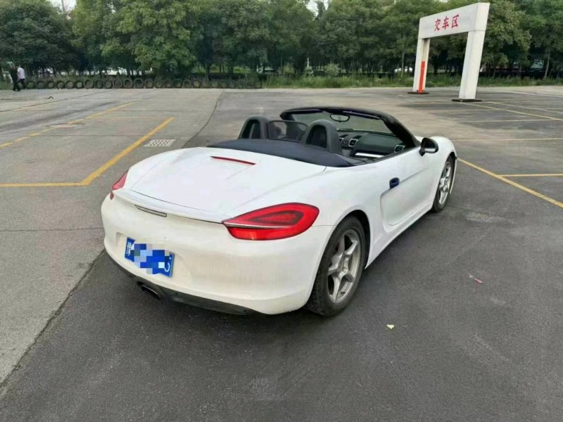 安陽14年保時捷Boxster5