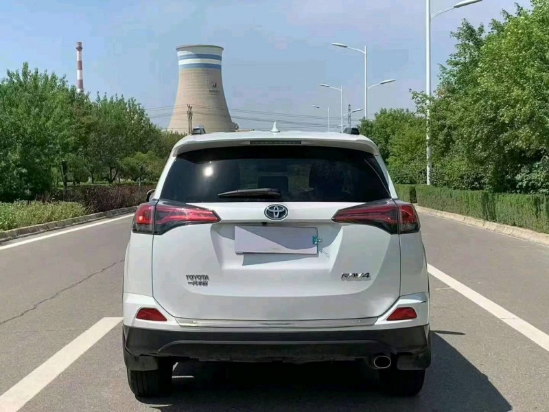 連云港19年豐田RAV4榮放8