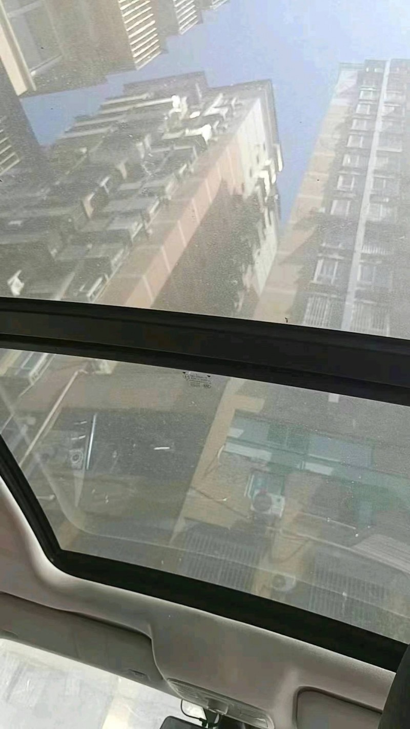 重庆20年福特领界8