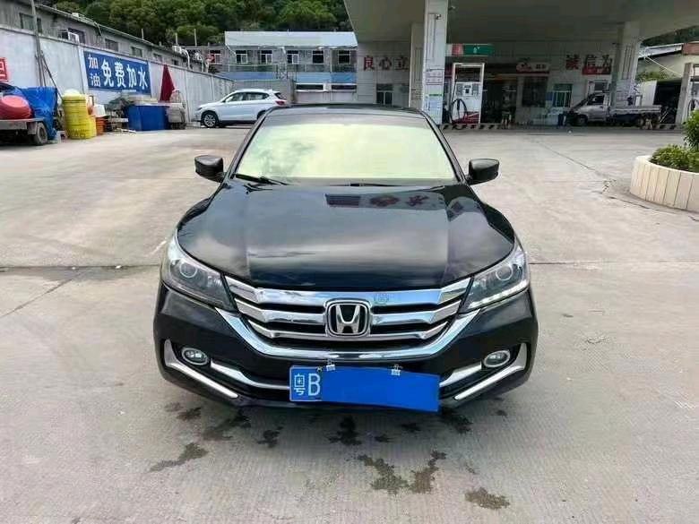 汕头14年本田雅阁1