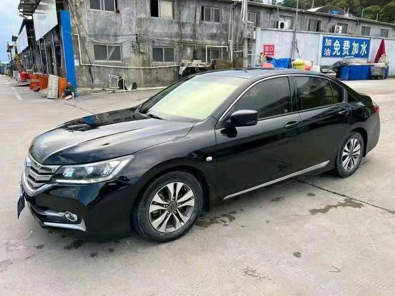 汕头14年本田雅阁2