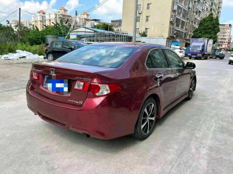 汕头11年本田思铂睿5