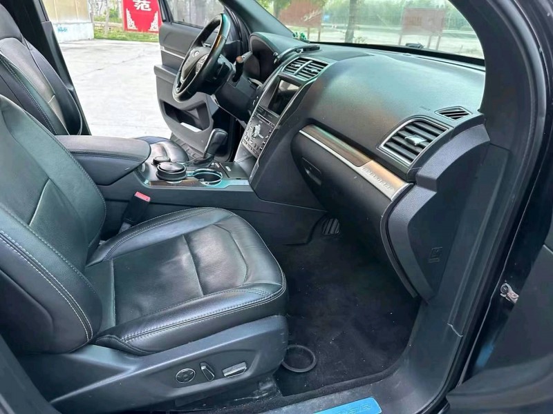 徐州17年福特探险者6