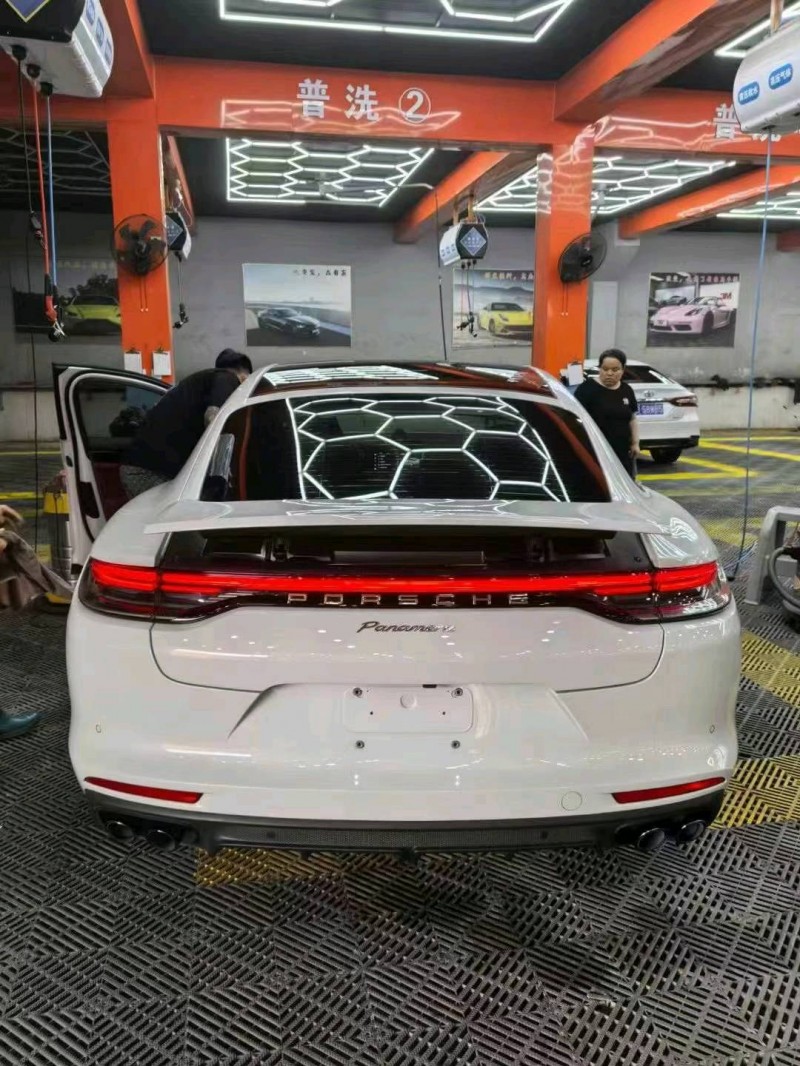 保定22年保时捷帕拉梅拉4