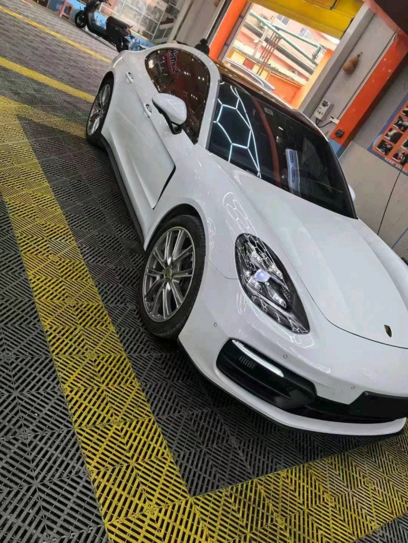 保定22年保时捷帕拉梅拉7