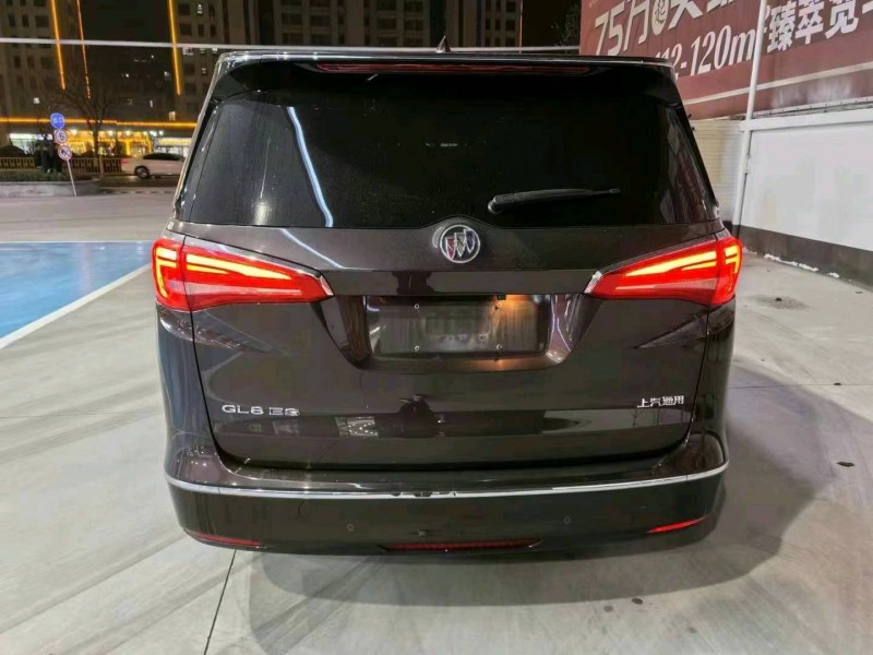 潍坊17年别克GL82