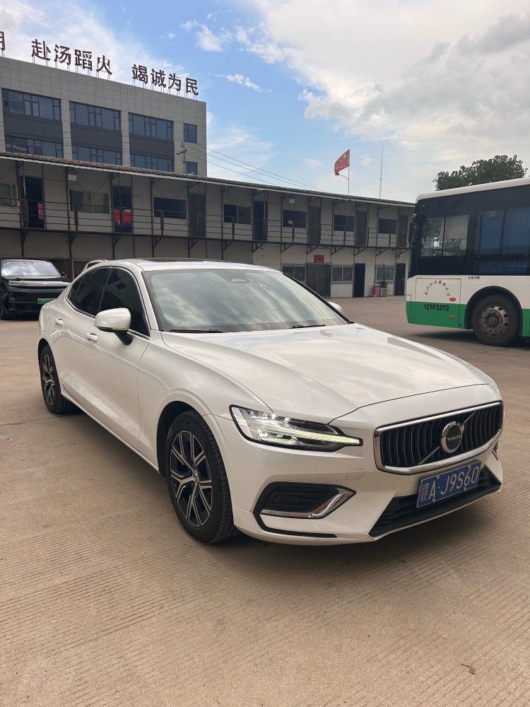 武汉22年沃尔沃S60L3