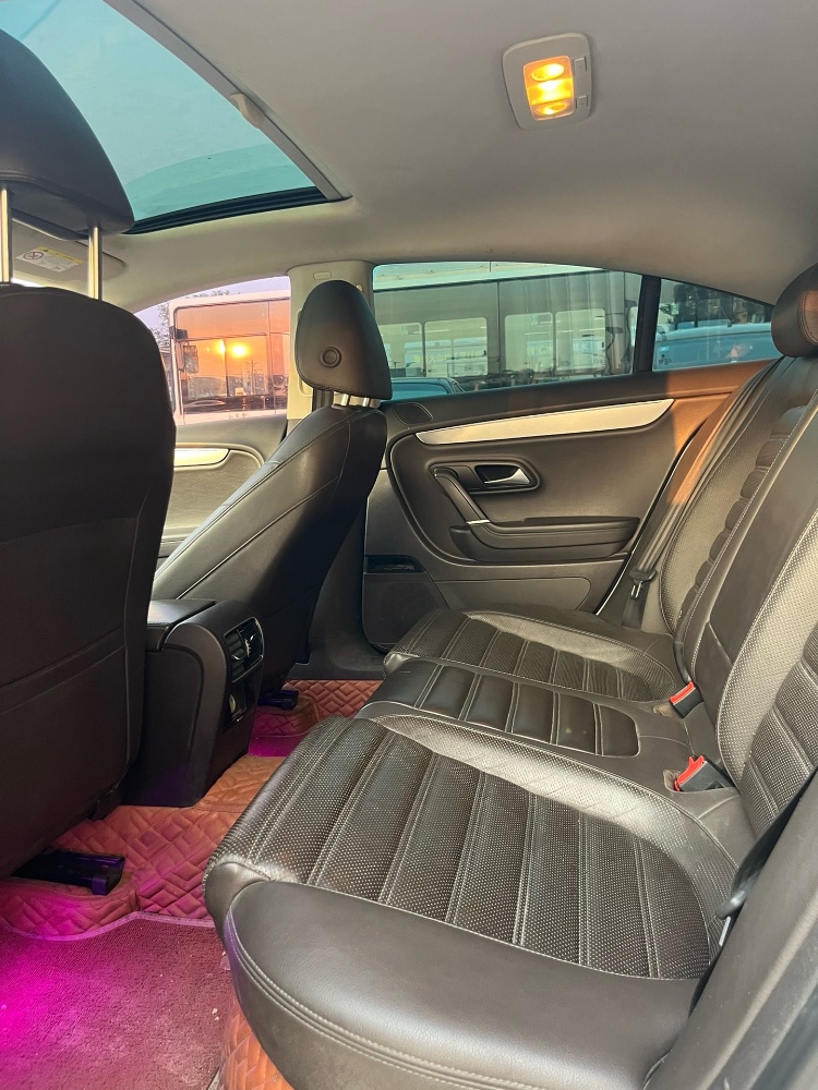 武汉17年大众CC8