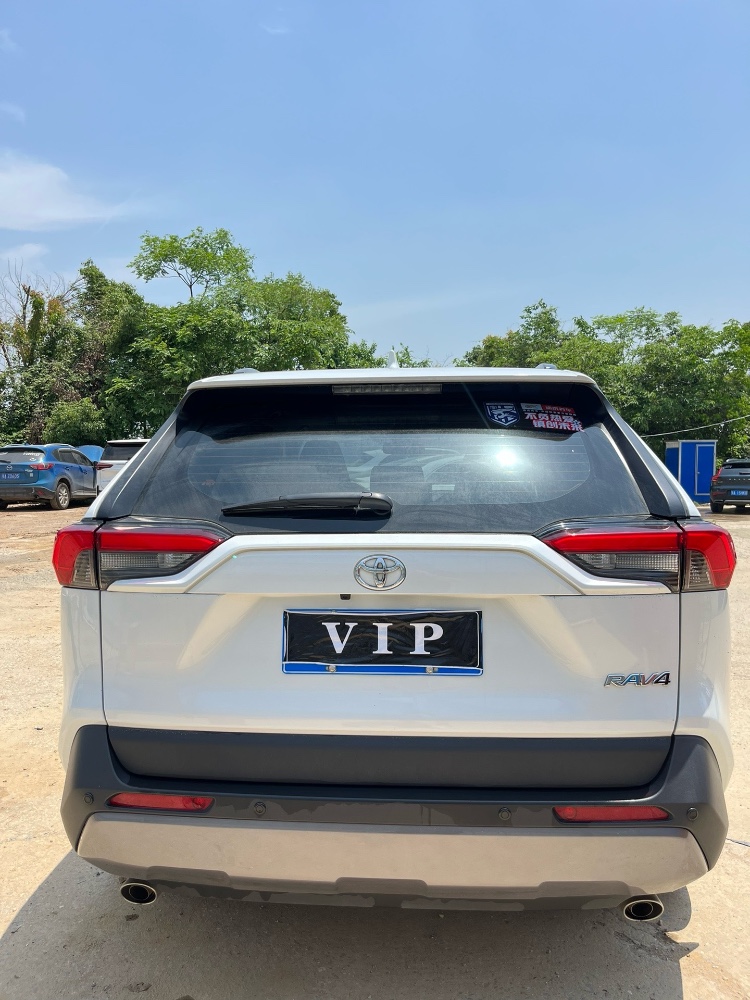 武汉21年丰田RAV45