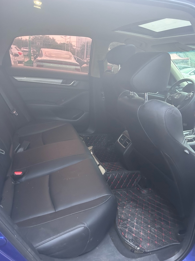 武汉19年本田雅阁8