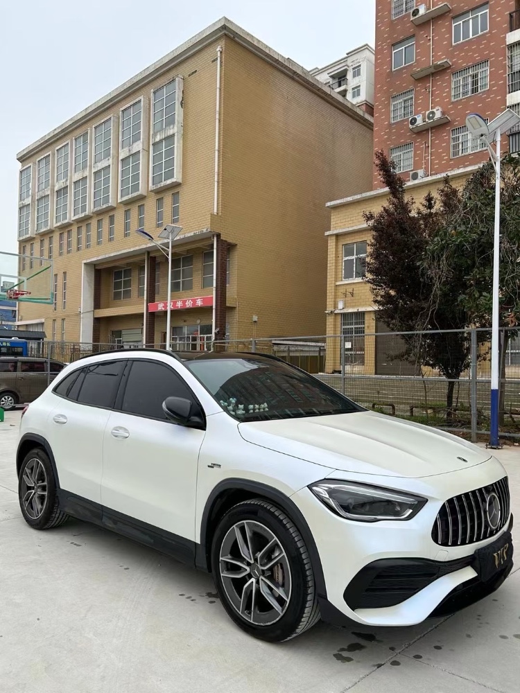 武汉21年奔驰AMG3