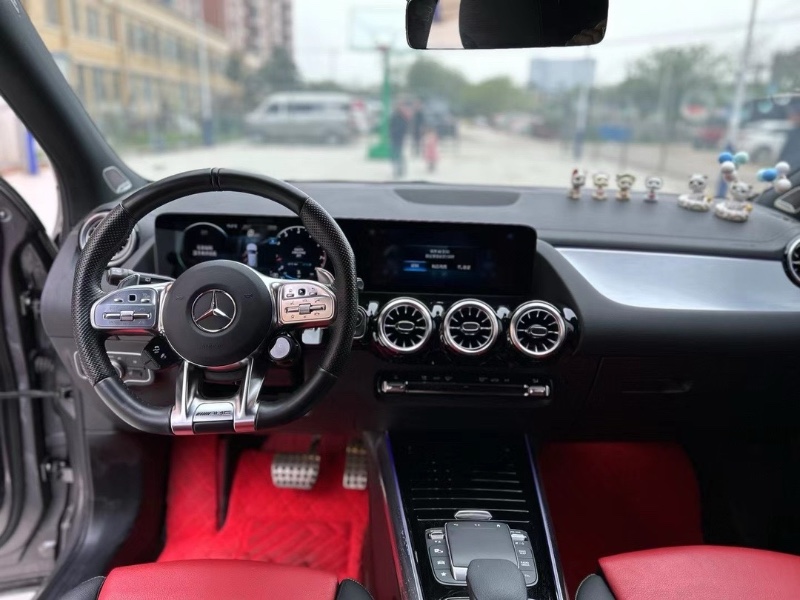 武汉21年奔驰AMG9