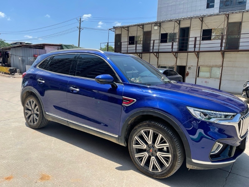 武汉21年红旗HS52