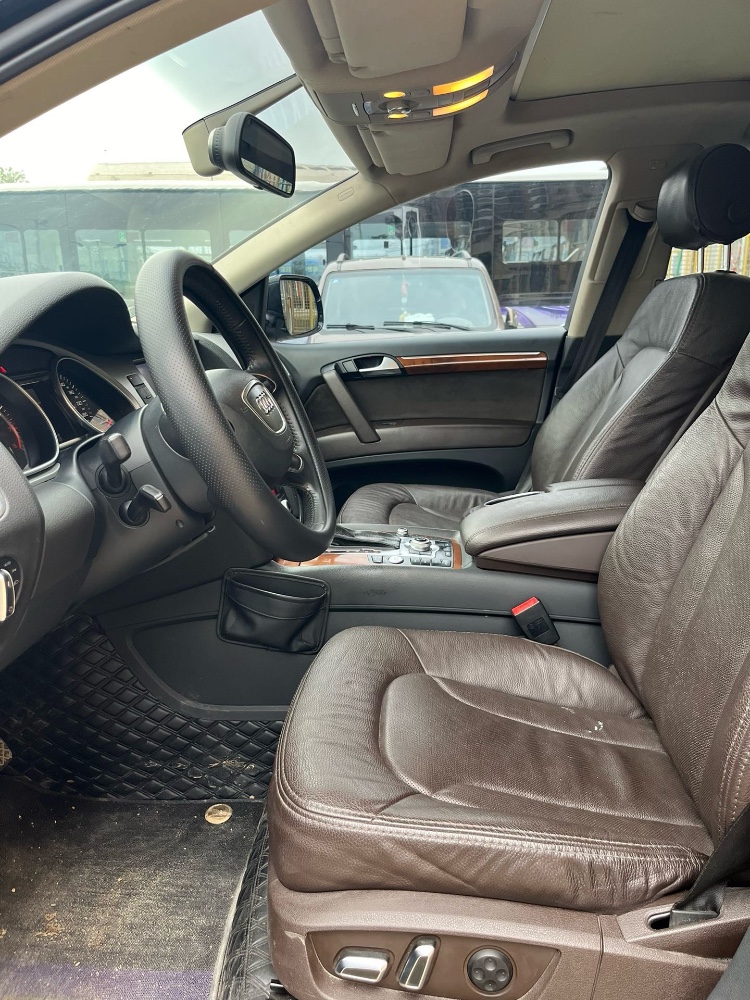 武汉15年奥迪Q77